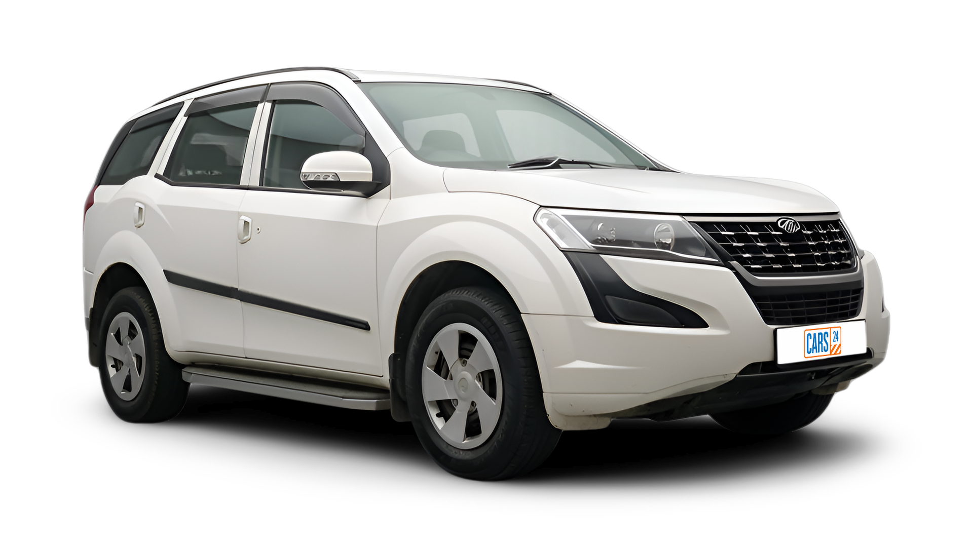 Mahindra XUV500-img